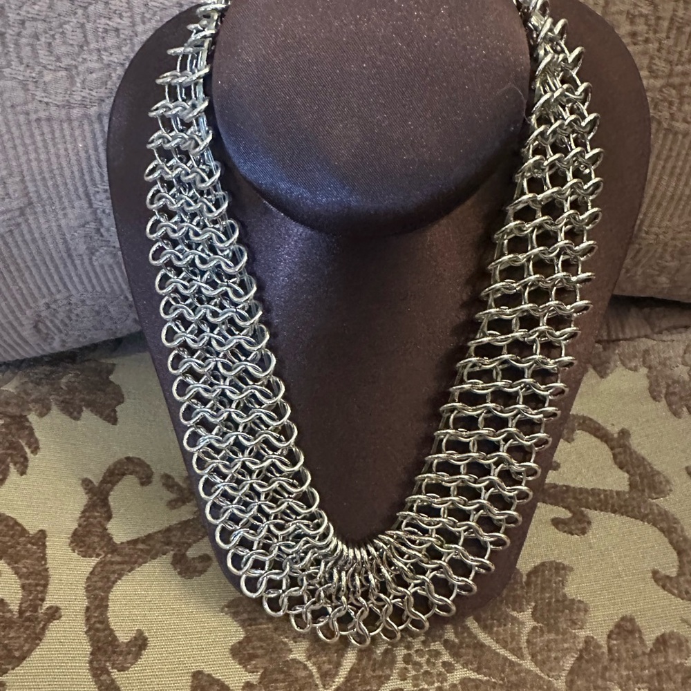 Elegant Silver Chainmail Necklace
